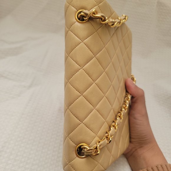 Chanel Circle CC Lock Beige Half Flap - Picture 6 of 9